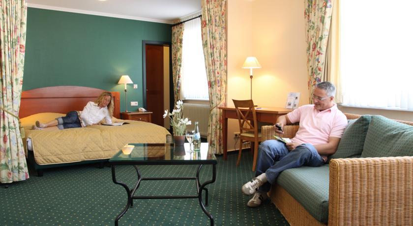 Hotel Zur Post Waldbreitbach المظهر الخارجي الصورة
